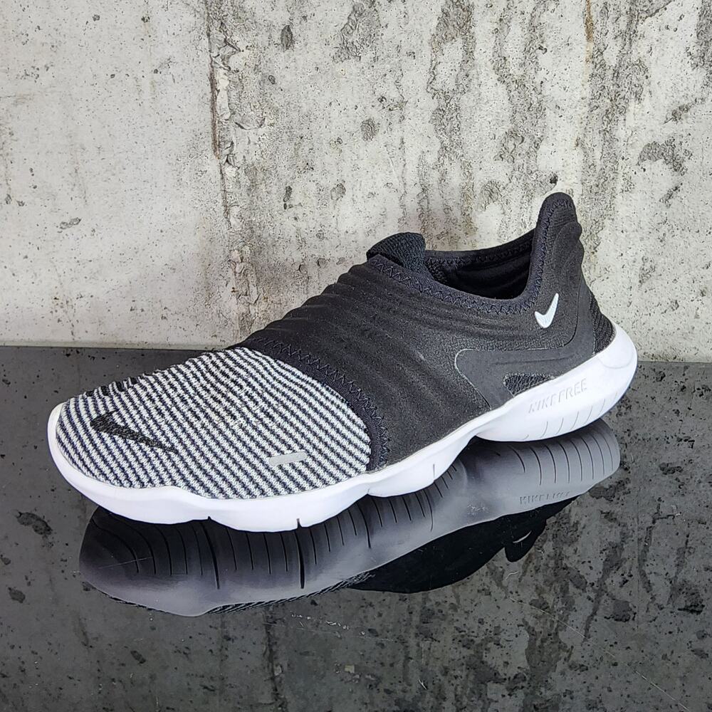 MSRP $130 Nike Free RN Flyknit 3.0 Running Shoes Women's Size 8 Gray Black
